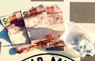 Polícia Militar de Pereira Barreto em patrulhamento prendeu indivíduo com crack e dinheiro