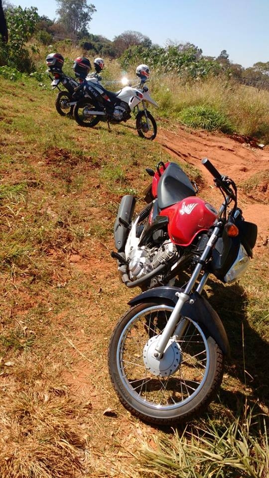 ROTAI e ALI de TL prendem jovem de 20 anos por tráfico de drogas no bairro Paranapungá
