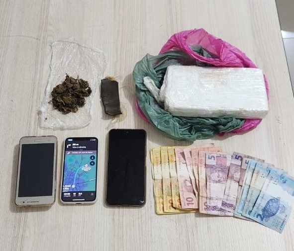 EM OPERAÇÃO CONJUNTA ENTRE POLICIAIS DE ANDRADINA E POLICIAIS DE RIO PRETO, PRENDE DUPLA POR TRÁFICO DE DROGAS E CORRUPÇÃO DE MENORES