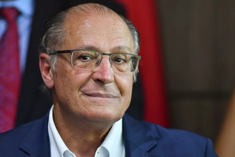 Prefeitos da região de Araçatuba são convidados para “virarem a casaca”