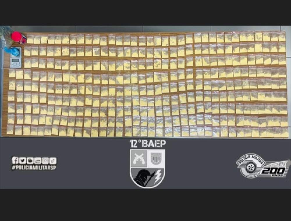 12º BAEP DE ARAÇATUBA PRENDE MORADORA COM MAIS DE 300 PORÇÕES DE COCAÍNA