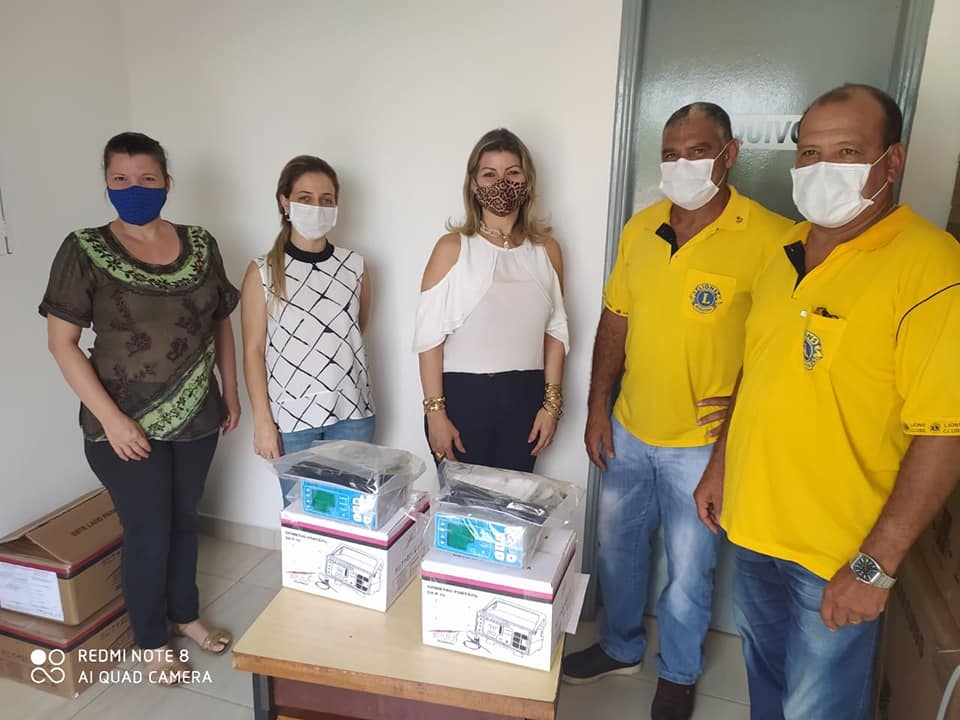 Lions Clube de Tupi Paulista doa 02 aparelhos de oximetro de mesa para Santa Casa