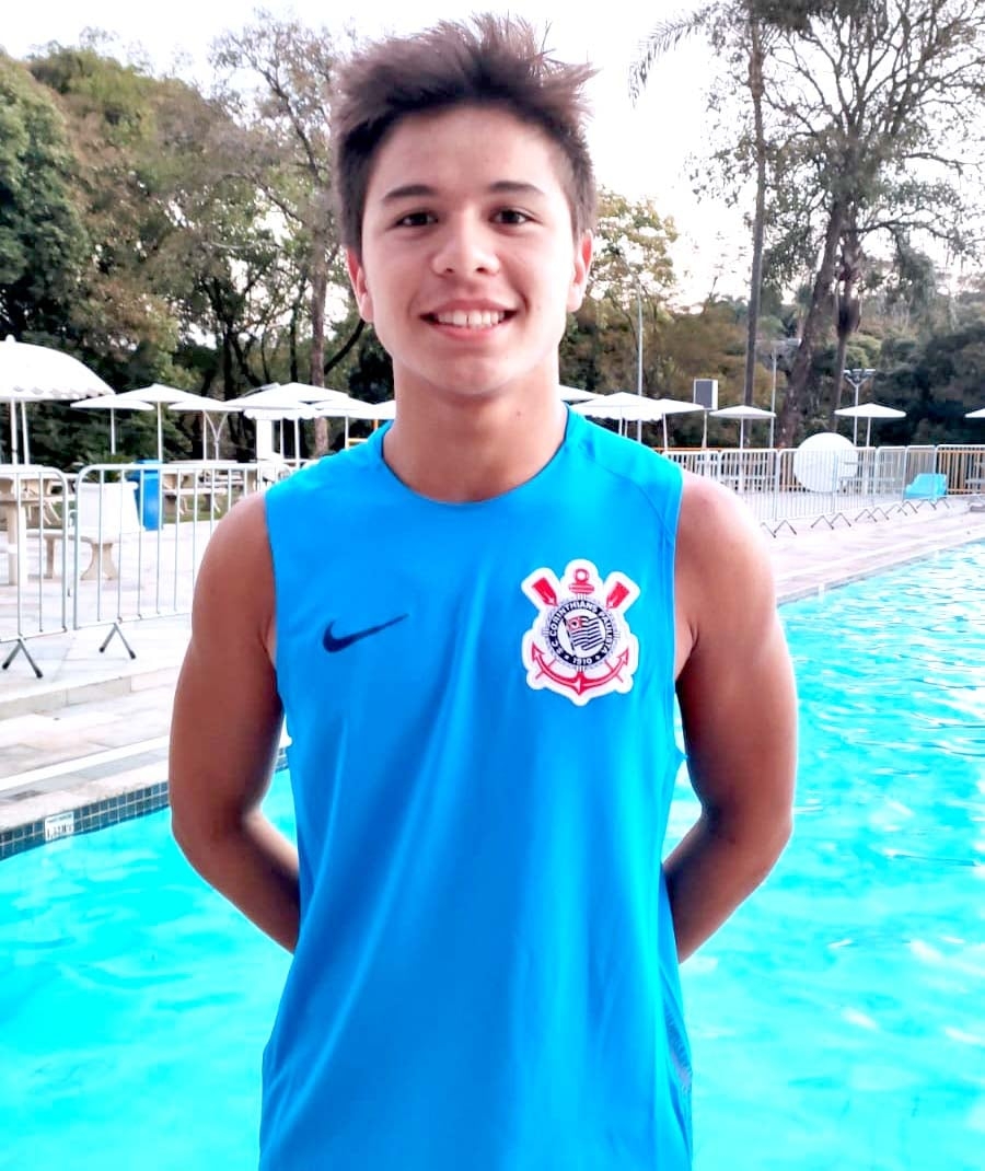 Nadador andradinense Renan Okamoto Zagonel conquista 5 medalhas em campeonato de natação no MS