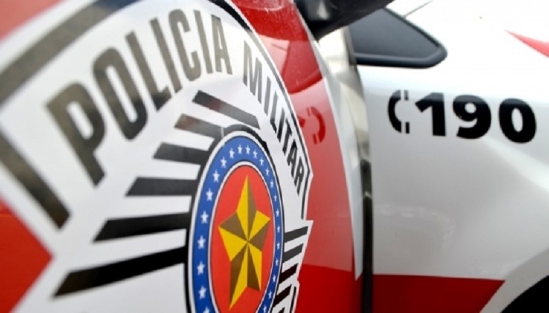 Radiopatrulha de Três Lagoas prende dupla por porte ilegal de arma de fogo no bairro São Carlos