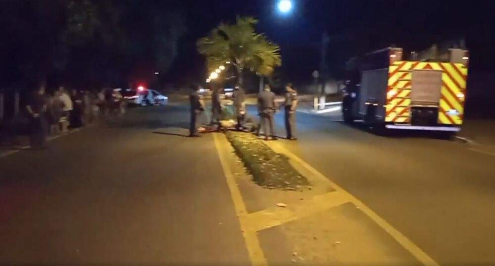 Comerciante fica em estado gravíssimo ao se envolver em acidente com moto na avenida Bandeirantes em Andradina
