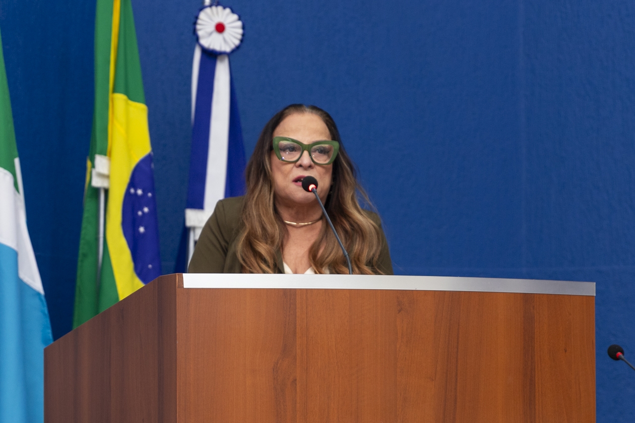 Vereadora Maria Diogo solicita melhorias no transporte de pacientes em Três Lagoas