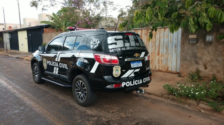 Policiais civis cumprem mandados de prisão e busca contra investigados por homicídio em Três Lagoas