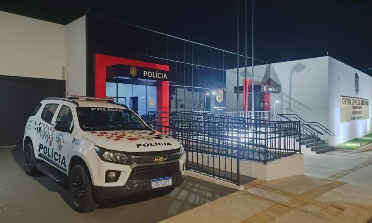 Jovem de Três Lagoas é presa em Andradina após esfaquear homem que lhe ofereceu abrigo