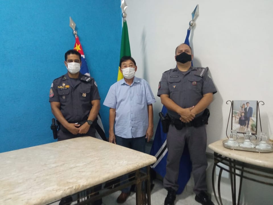 Comandante da Polícia Militar de Mirandópolis visitou a Prefeitura de Lavínia