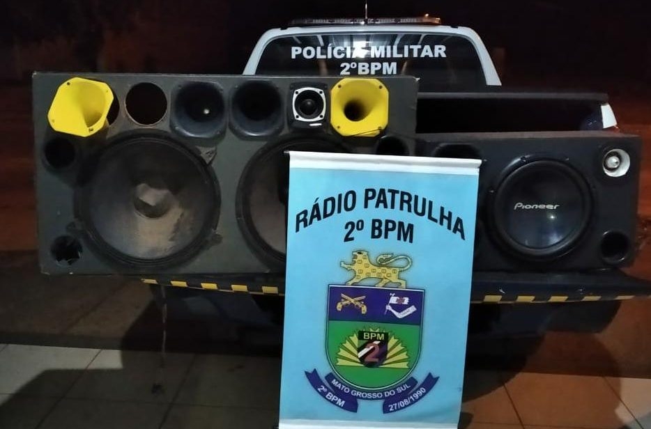 Rádio Patrulha prende homem que ameaçou “trocar tiros” com a polícia em Três Lagoas. O acusado portava uma faca
