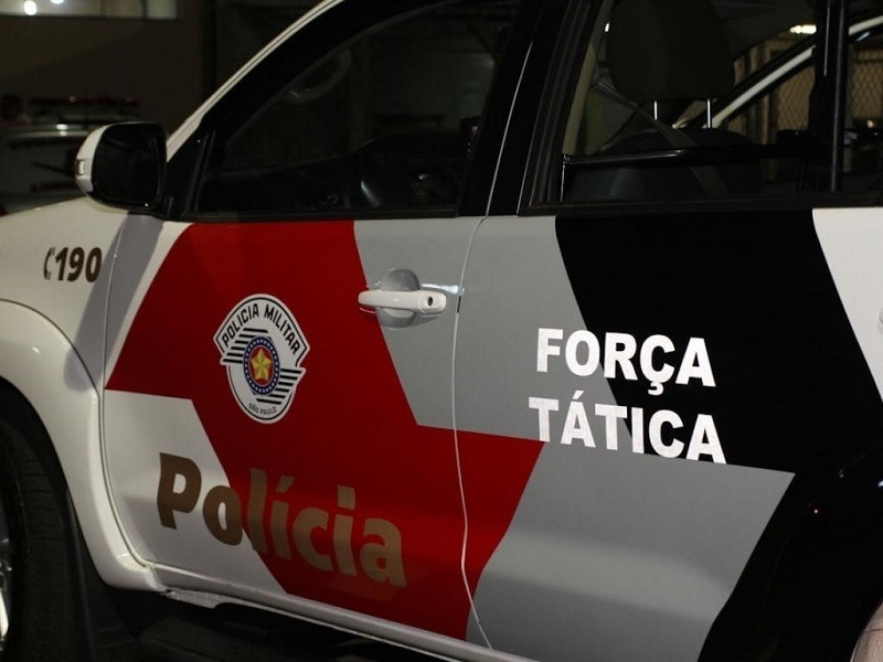 Força Tática de Araçatuba apreende adolescente infrator por venda de droga e plantação de maconha no bairro Morada dos Nobres