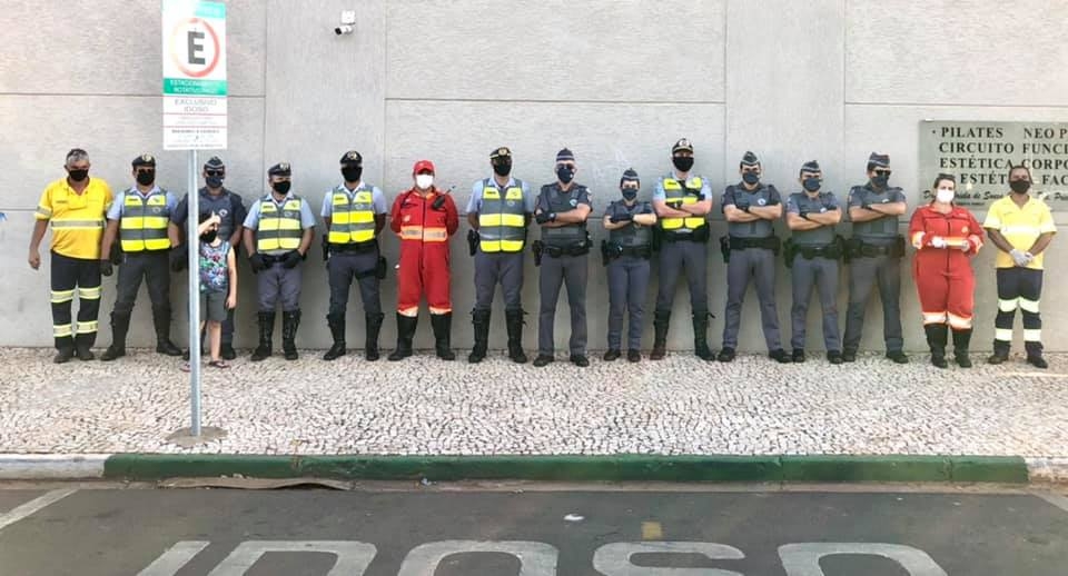 EM ANDRADINA 28 BPM/I E BATALHÃO DE POLÍCIA RODOVIÁRIA REALIZAM PEDÁGIO EDUCATIVO NA SEMANA NACIONAL DE TRÂNSITO