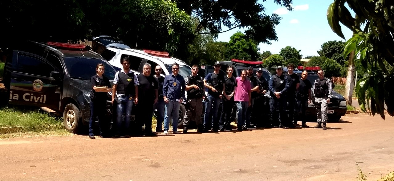 Durante investigações de um homicídio, Polícia Civil prende irmãos envolvidos com o tráfico de drogas em Três Lagoas