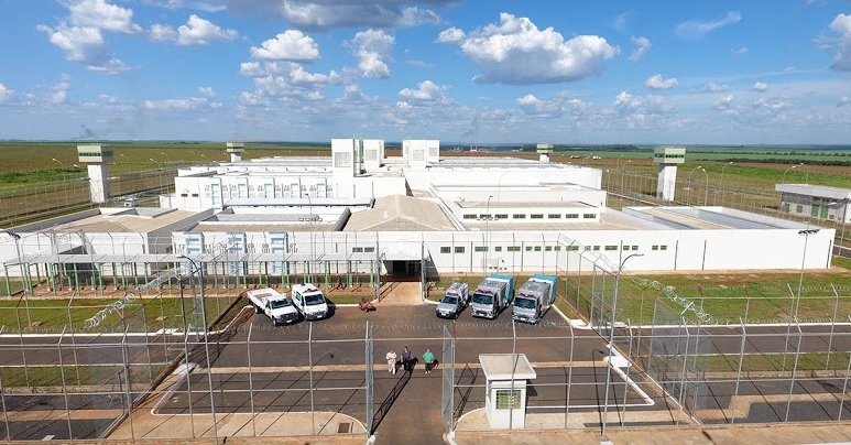 Policial penal é feita refém na Penitenciária Feminina de Guariba