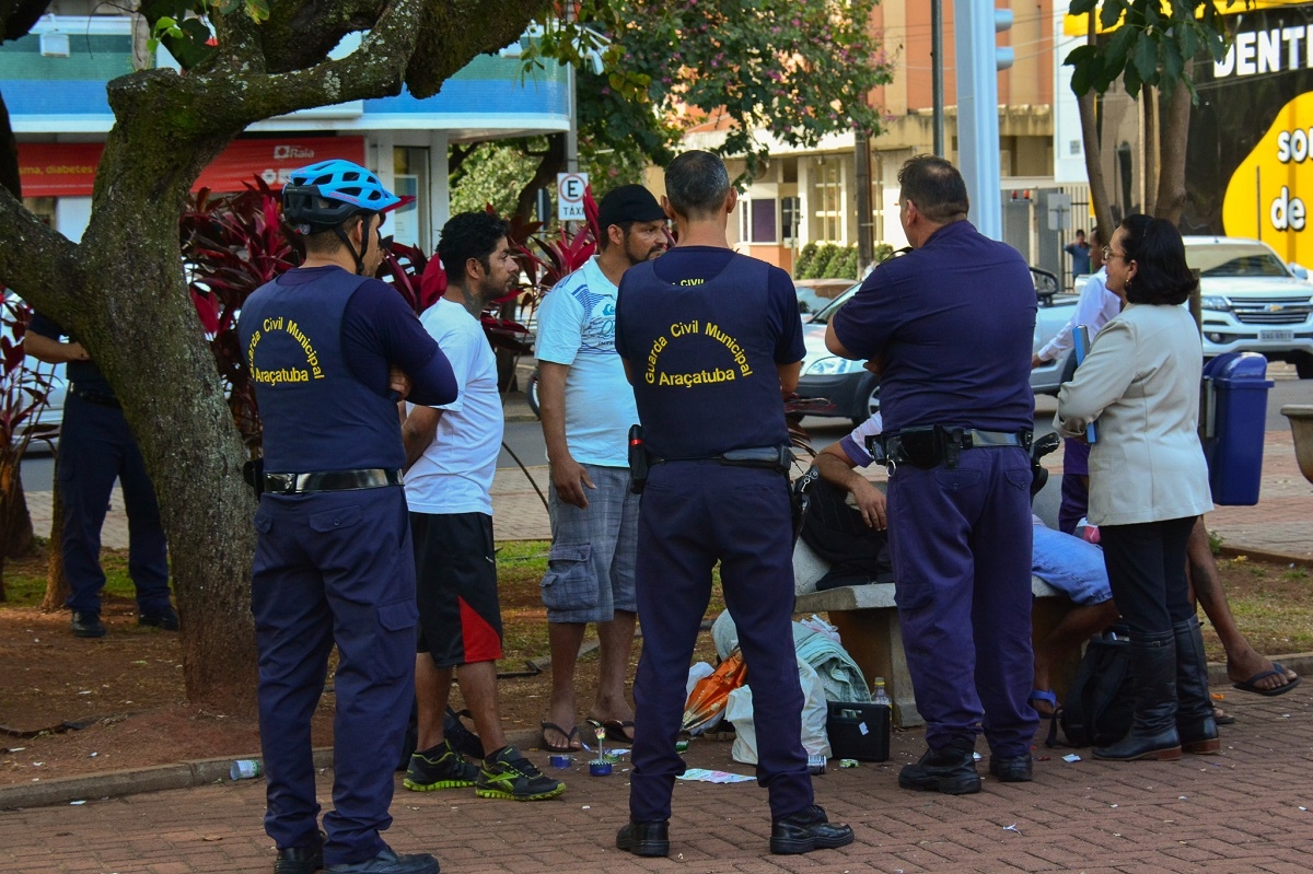 Shopping de Andradina: Grupo Cine tem vaga de atendente
