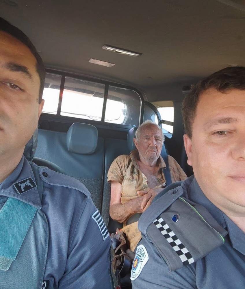 Policias Militares de Pereira Barreto encontram senhor David em canavial