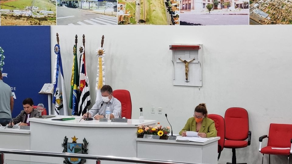 CÂMARA DE ANDRADINA APROVA R$ 20 MILHÕES PARA ASFALTO URBANO. METADE É DA PREFEITURA.
