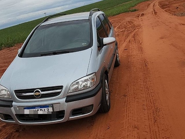 Detento foge com carro de Agente penitenciária pela porta da frente do presídio de Mirandópolis