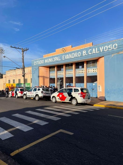 Jogador do Andradina oferece dinheiro no vestiário para jogadores agredirem companheiro do time