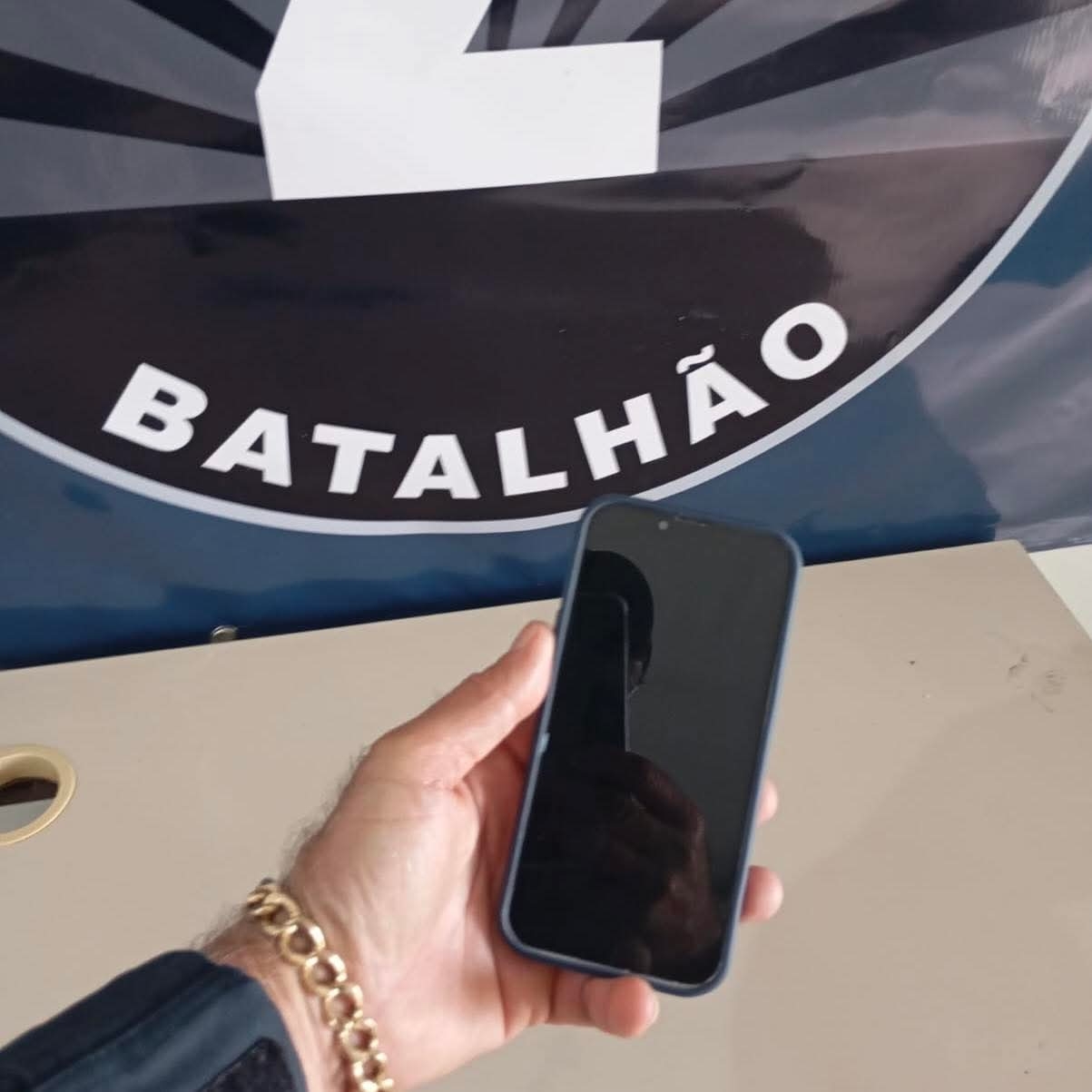 Polícia Militar de Três Lagoas recupera celular furtado e prende suspeito na Vila Nova
