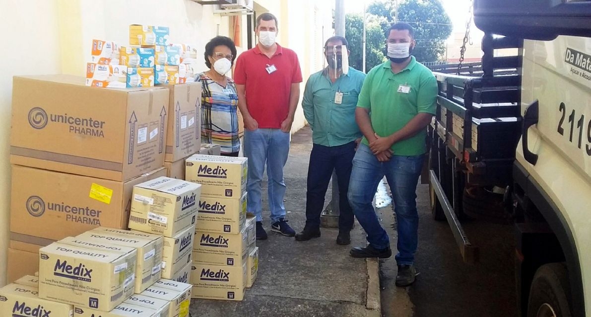 Usina Da Mata de Valparaíso doa 40 mil unidades de luvas e máscaras descartáveis à Santa Casa de Araçatuba