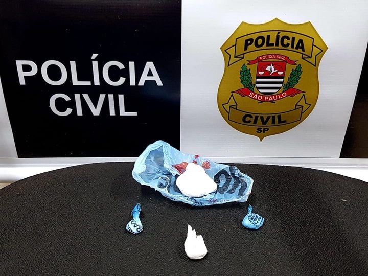 Polícia Civil de Andradina prende indivíduo vendendo cocaína em Casa de Eventos