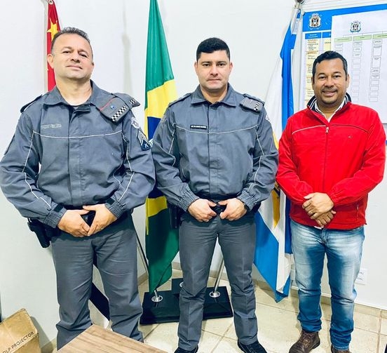 Prefeito de Sud Mennucci recebeu visita do Capitão Caldeira e o Sargento Marcos