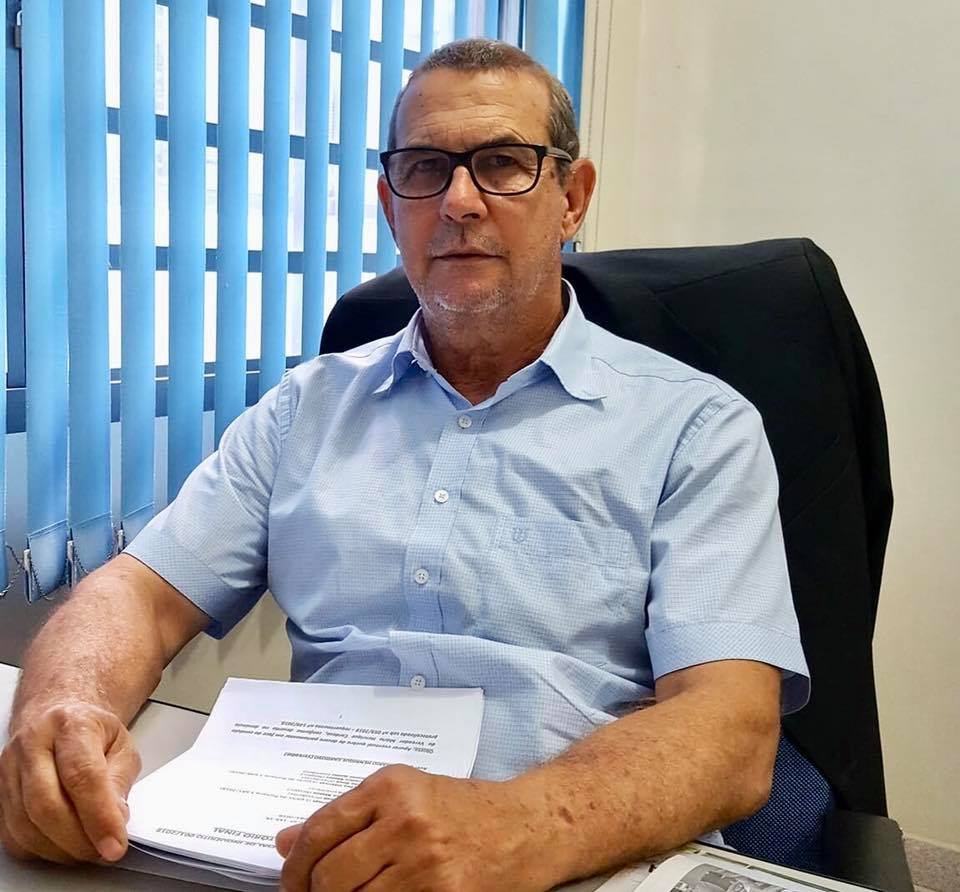 URGENTE: Delegado insinua que advogado de Adélio atua para o PCC e pede ajuda à população