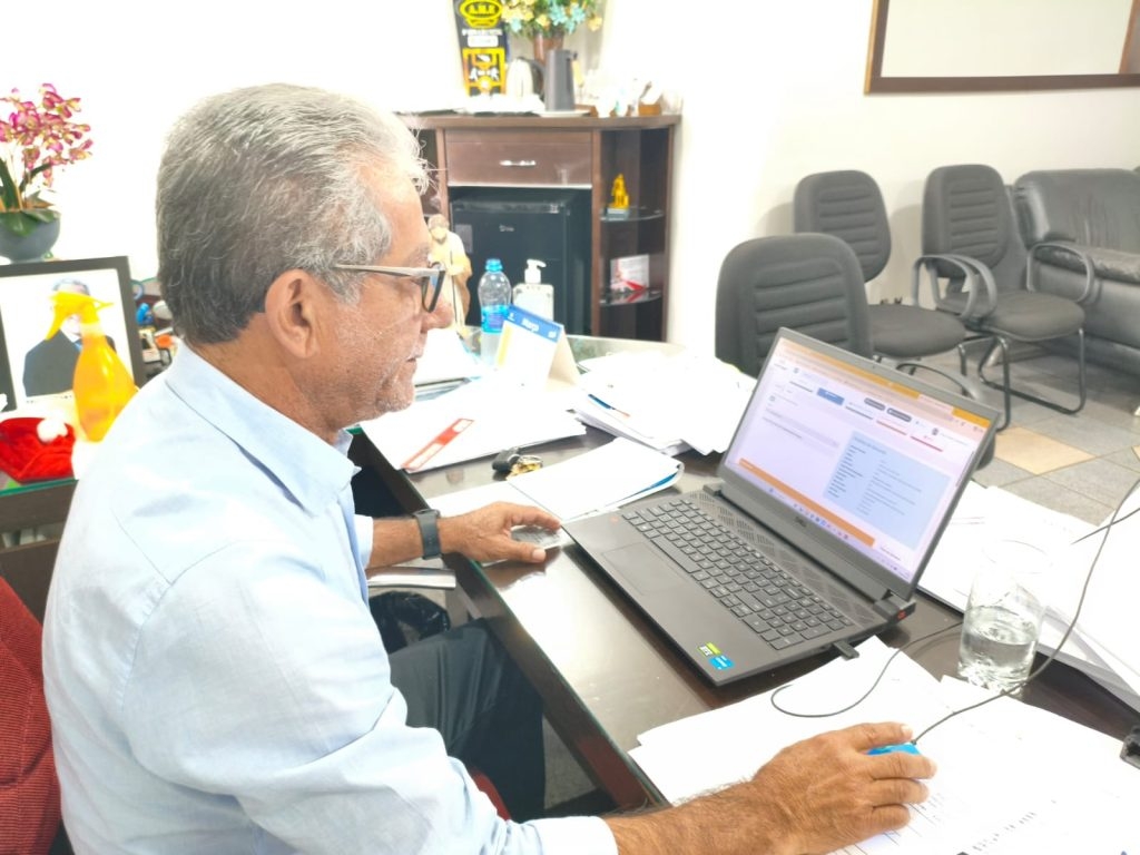 Prefeito Paulo Boaventura, assina convênio de quase R$ 3 milhões para construção da Prainha de Castilho