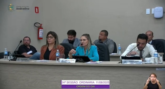 Clima de Hostilidade e Acusações de Perseguição Escancaram Racha na Câmara de Andradina