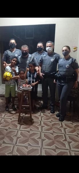 NA TERRA DO REI DO GADO POLICIAIS MILITARES PRESTIGIARAM O ANIVERSÁRIO DE BRYAN E FERNANDO
