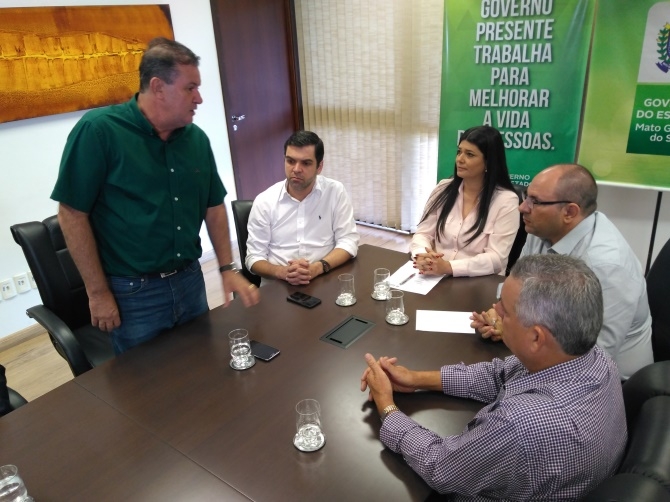 FALA POVO: População elogia o trabalho da Polícia Militar de Lavínia de entregar panetones para famílias carentes