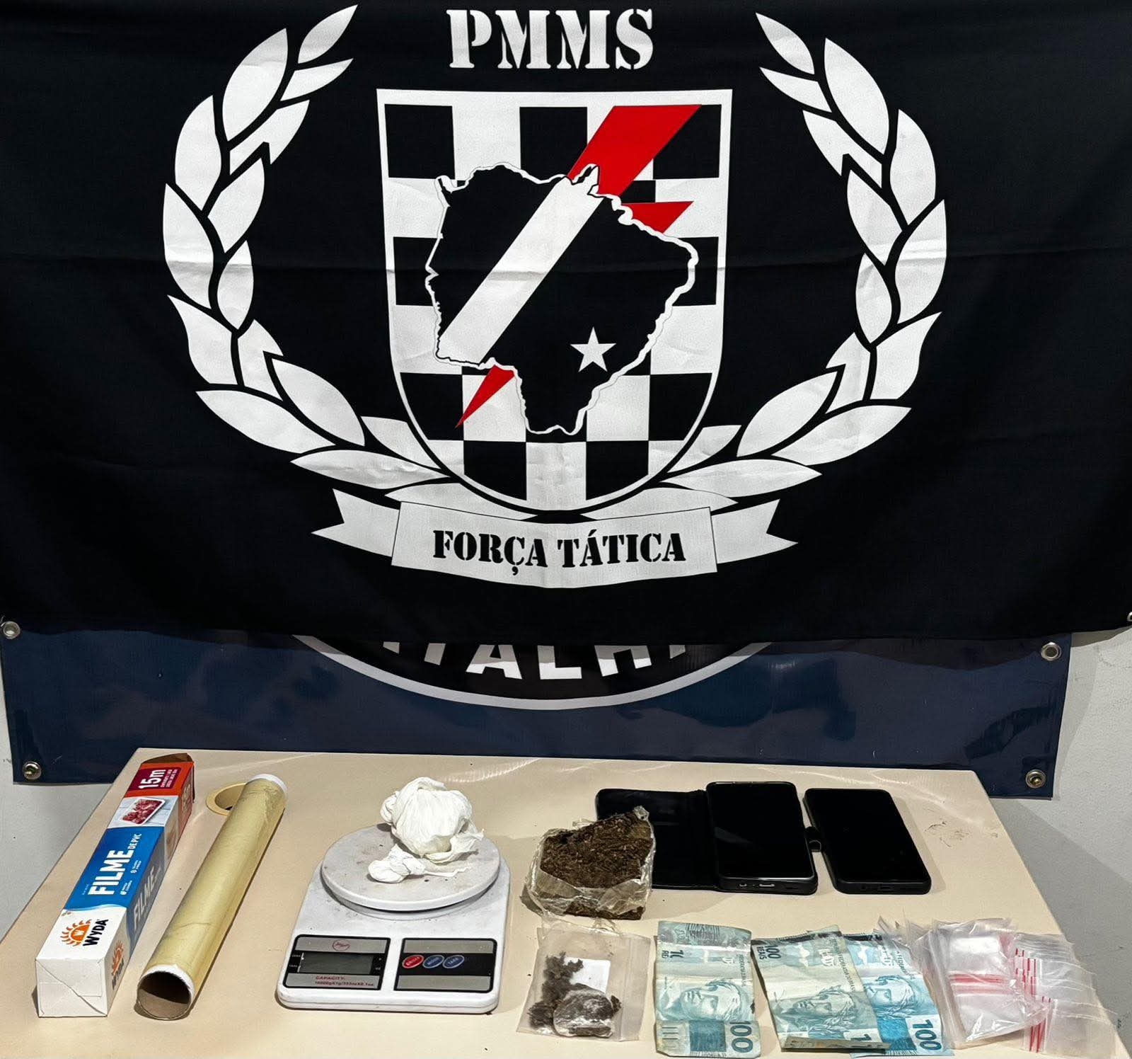 PMs do 2º BPM de Três Lagoas durante a Operação Approximatus realizaram a prisão de um autor de tráfico de drogas