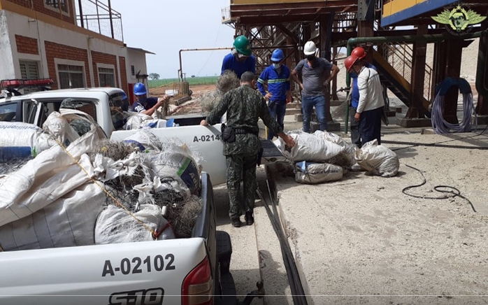 POLÍCIA  AMBIENTAL DE PENÁPOLIS DESTRÓI QUASE 10 MIL METROS DE REDE DE PESCA