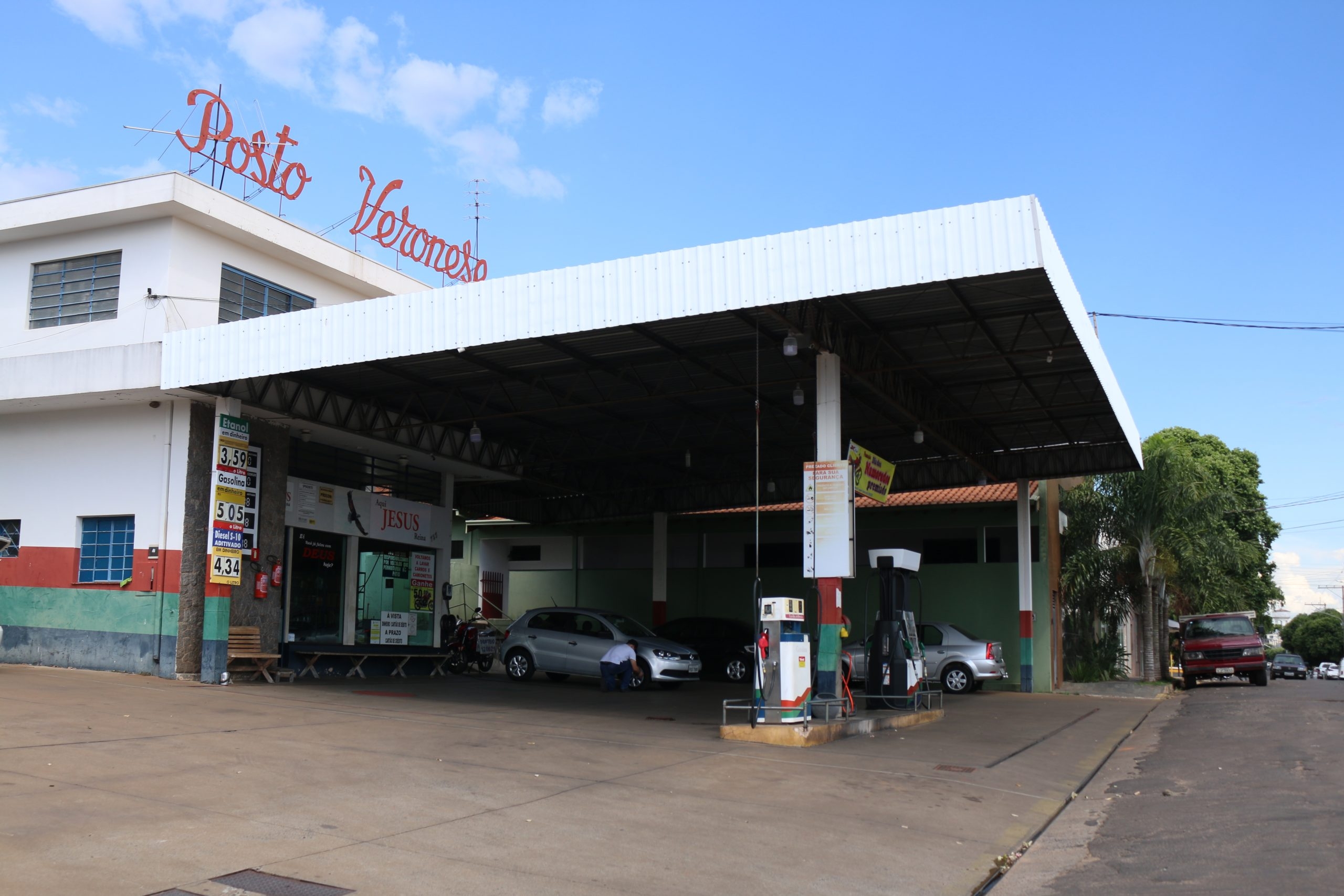 Preço da gasolina bate a casa dos R$ 5,00 em Mirandópolis