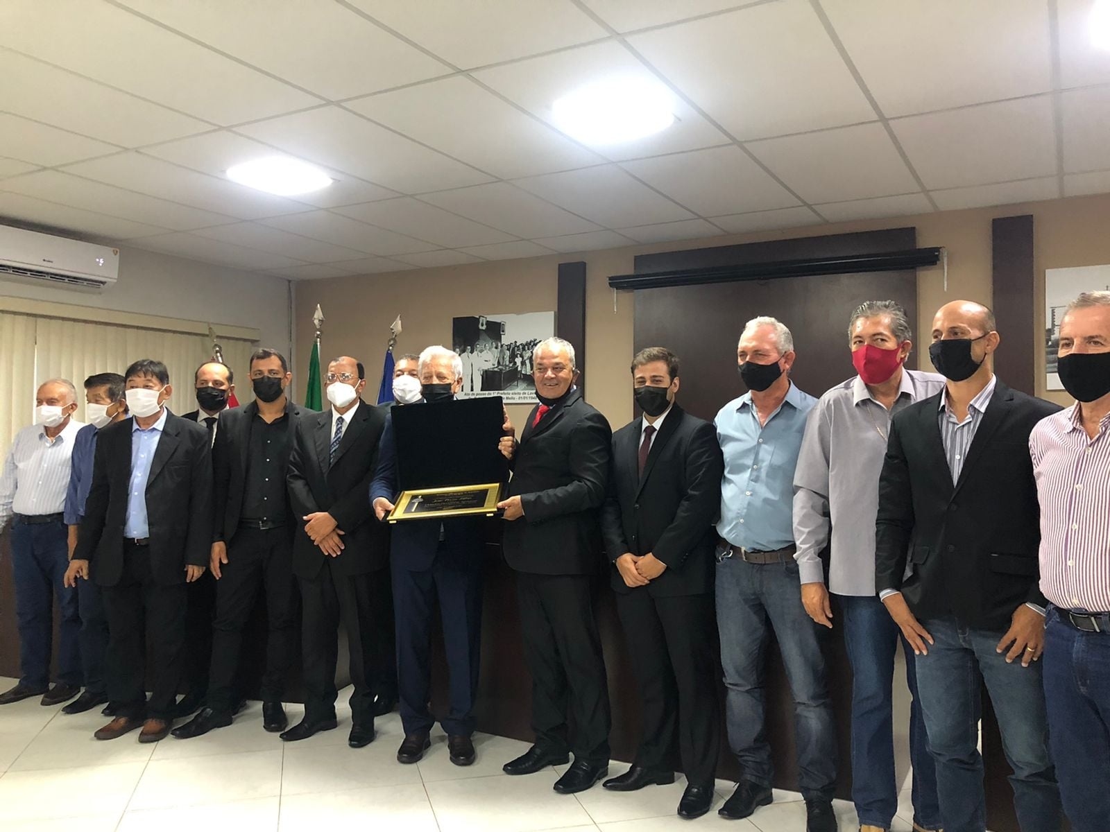 ZUZA PIZZO É HOMENAGEADO COMO CIDADÃO DE LAVÍNIA
