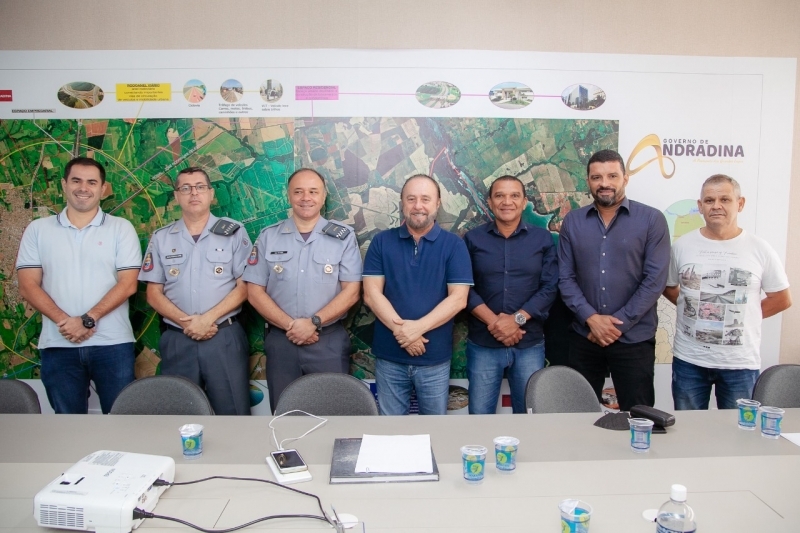 Prefeito inicia tratativas de implantação de Colégio Cívico Militar em Andradina