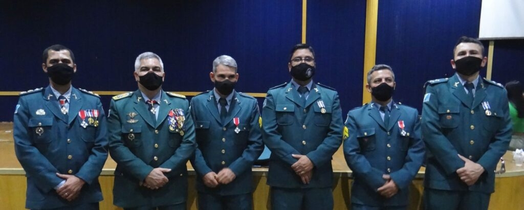 Policiais Militares do 2º BPM de Três Lagoas são agraciados com Medalha Tiradentes e Insígnia do Mérito
