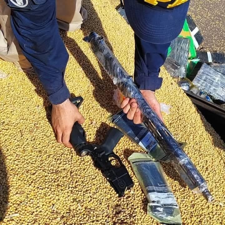 Polícia Rodoviária Federal de Três Lagoas  apreende mais de 4 toneladas de drogas e fuzil em caminhão abordado por irregularidade