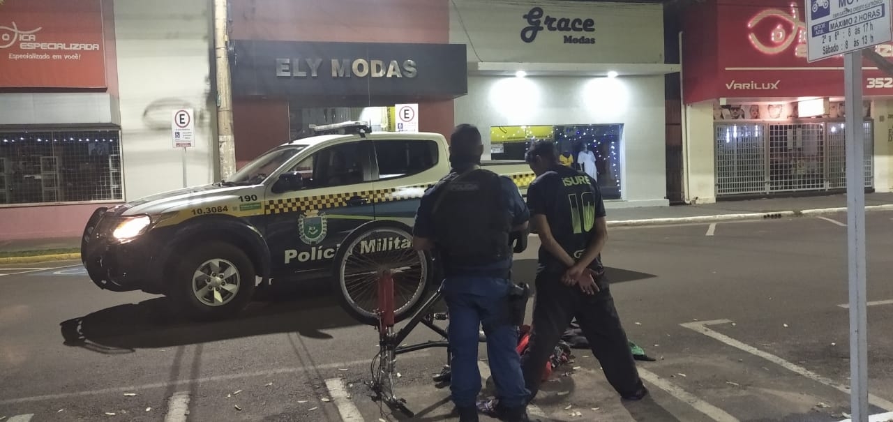 Rádio Patrulha intensifica policiamento na área central de Três Lagoas e 07 pessoas acabam presas.