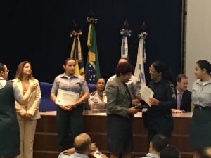Prefeitura de Birigui instala novos postes de iluminação na rua Antenor Clarindo