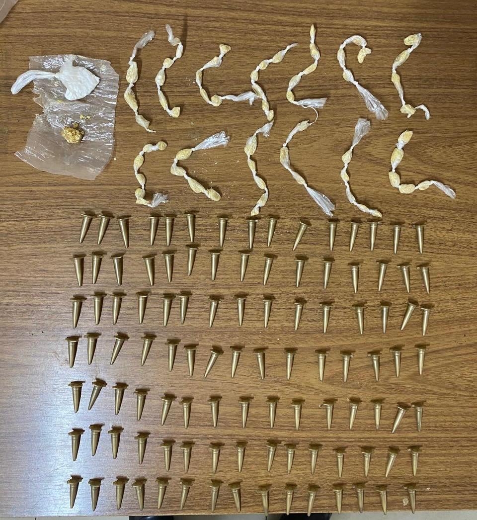 TRAFICANTE COCHILA E É PRESO PELA POLÍCIA MILITAR COM CRACK E COCAÍNA EM VALPARAÍSO