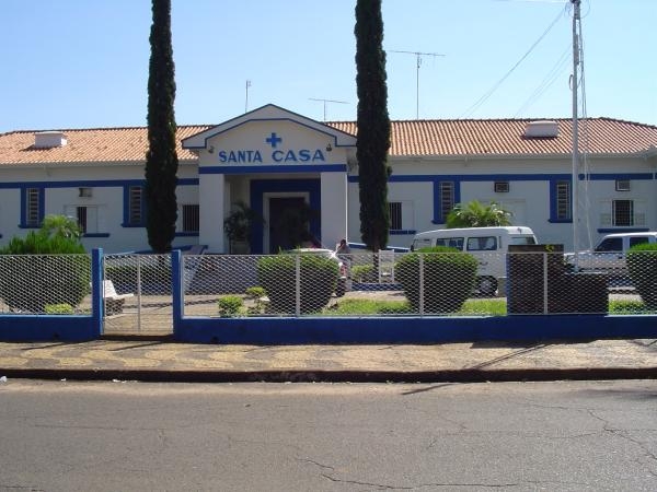 INÉDITO: Prefeito de Rubiácea vai encarar touro em Rodeio para ajudar Santa Casa de Guararapes
