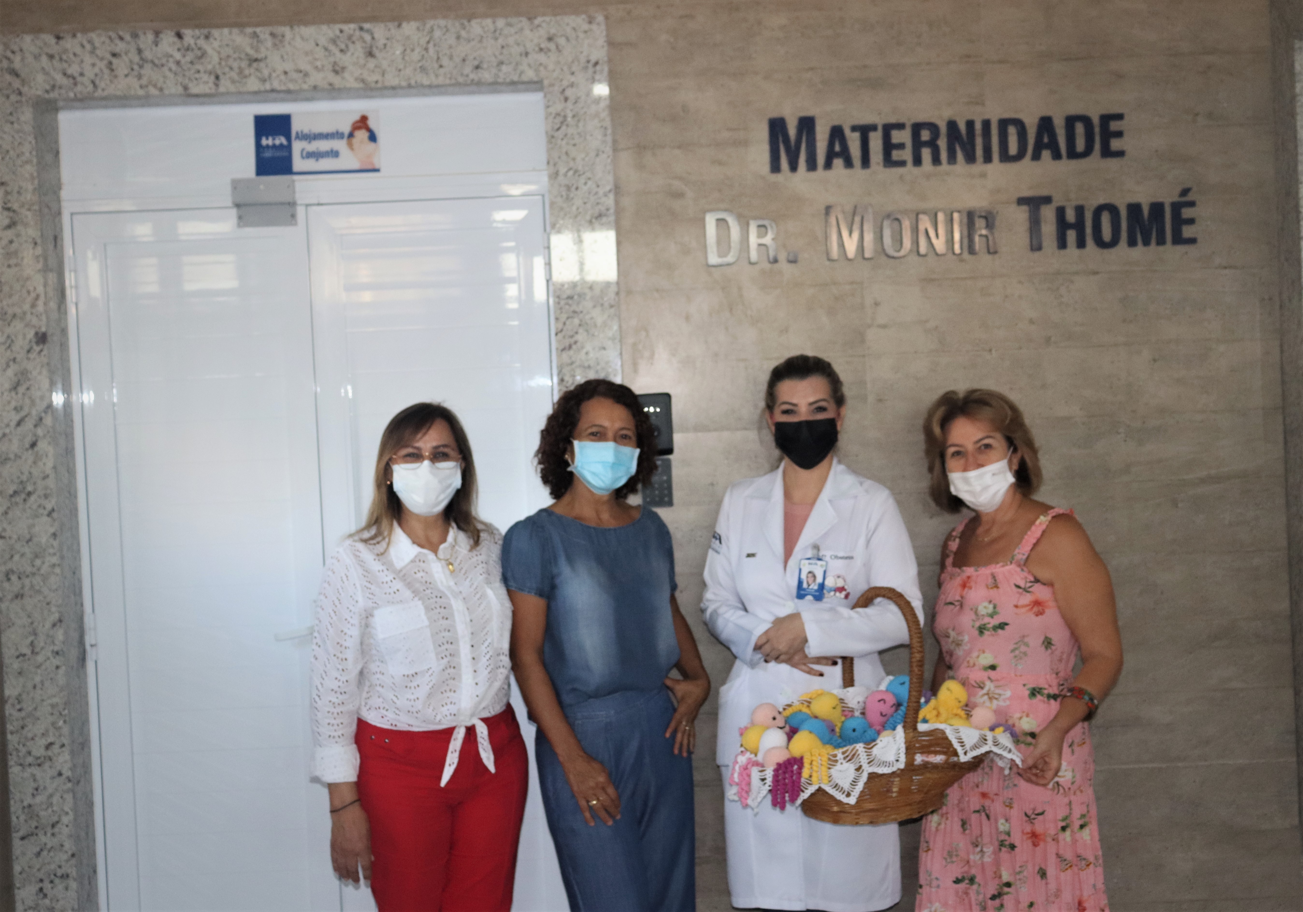 Maçonaria de Três Lagoas através da Fraternidade Feminina doa polvo de crochê ao Hospital Auxiliadora