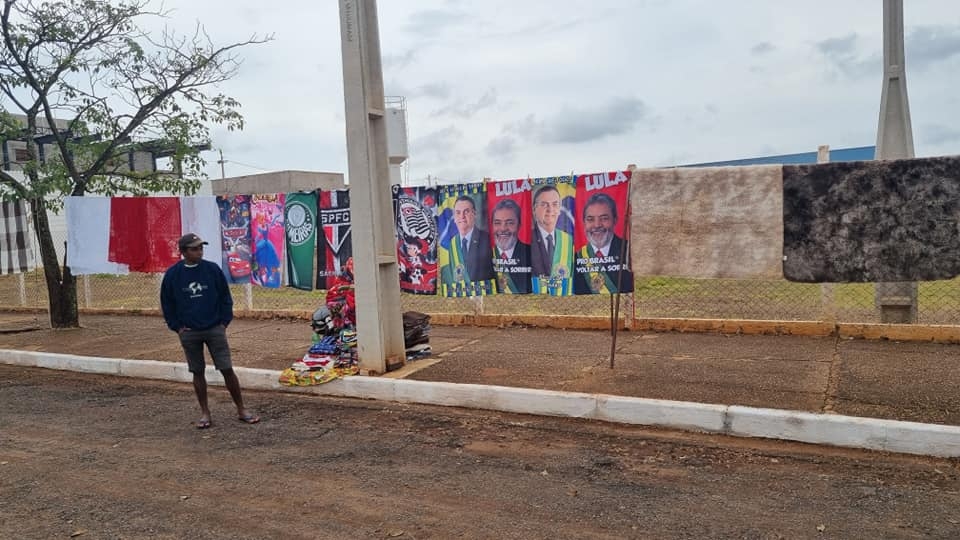EM CASTILHO, CAMELÔS JÁ POLARIZAM FUTURA CAMPANHA