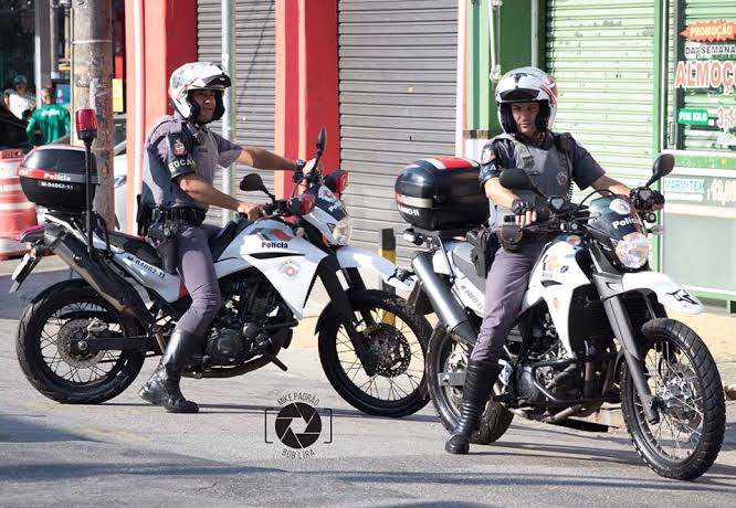 Homem é preso pela Rocam com 20 porções de maconha, no bairro Atlântico em Araçatuba