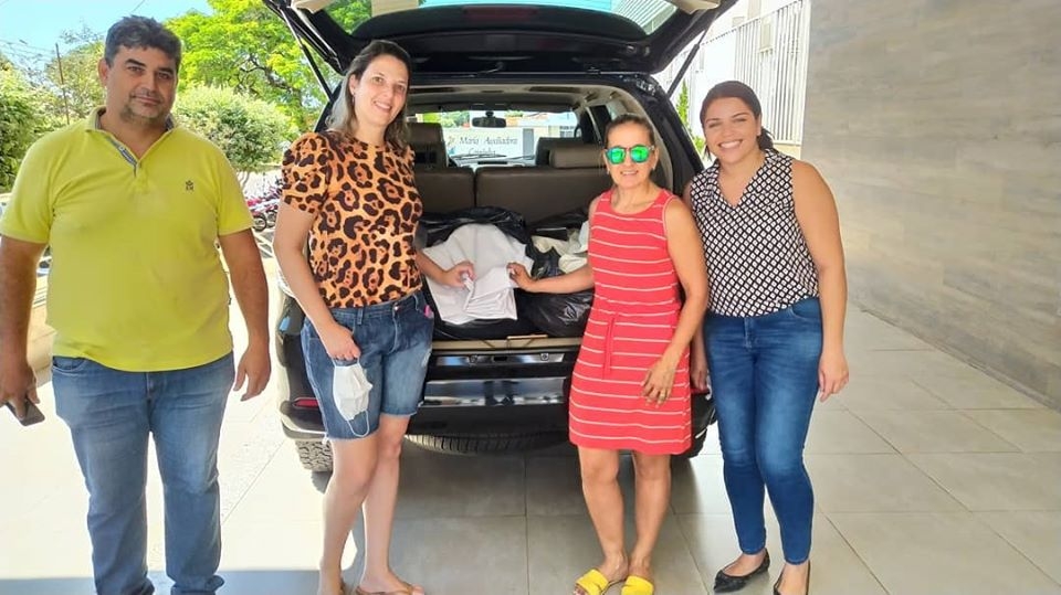 Loja Maçônica Regente Feijó de Três Lagoas doou tecidos napa para fabricação de capotes para o Hospital Auxiliadora