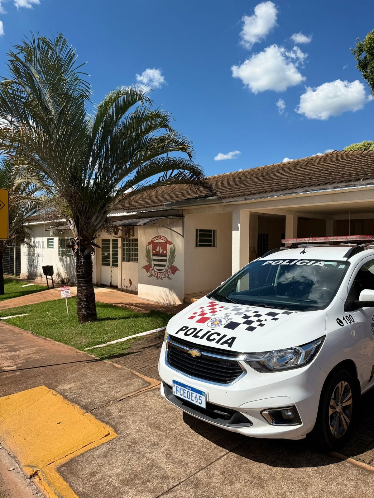 Polícia Militar prende homem em flagrante após homicídio em banheiro de Praça em Suzanápolis