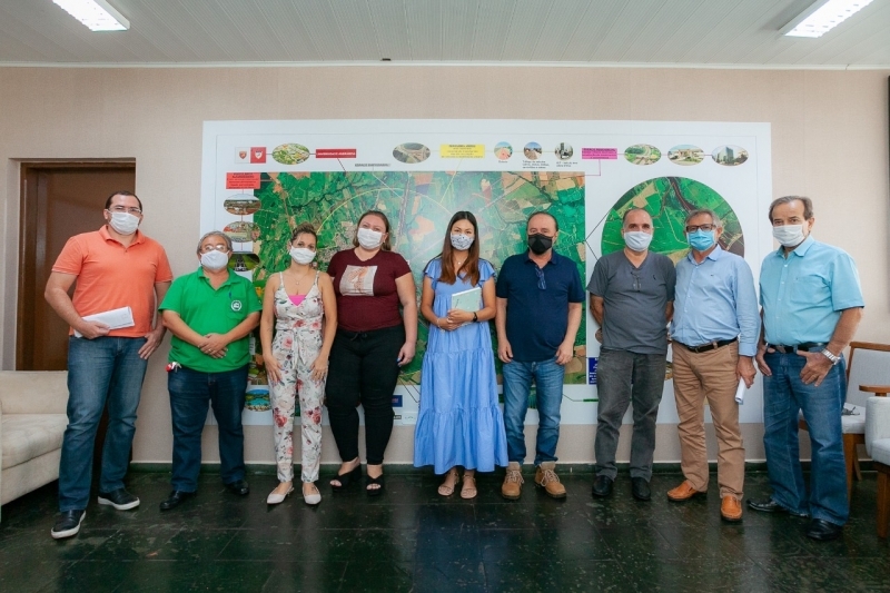 Diretoria do Asilo tem reunião com prefeito de Andradina