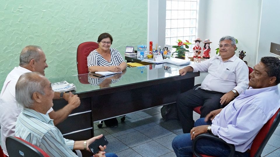 Câmara aprova “PACOTÃO” de benefícios para FUNCIONÁRIOS PÚBLICOS de Castilho
